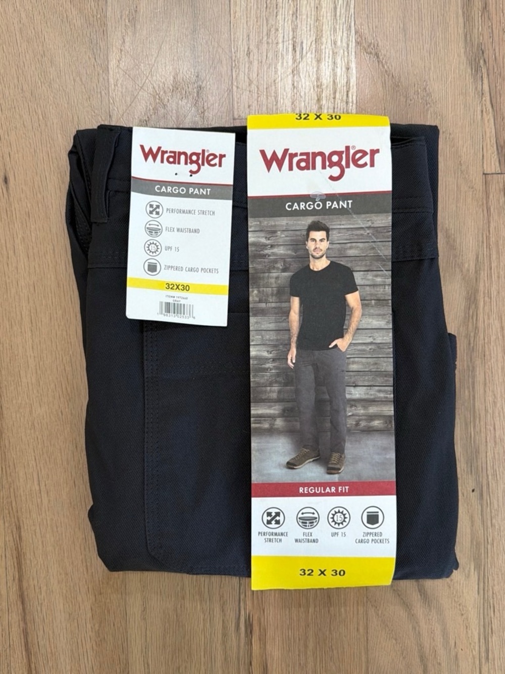 BRAND NEW Wrangler dark gray cargo pants